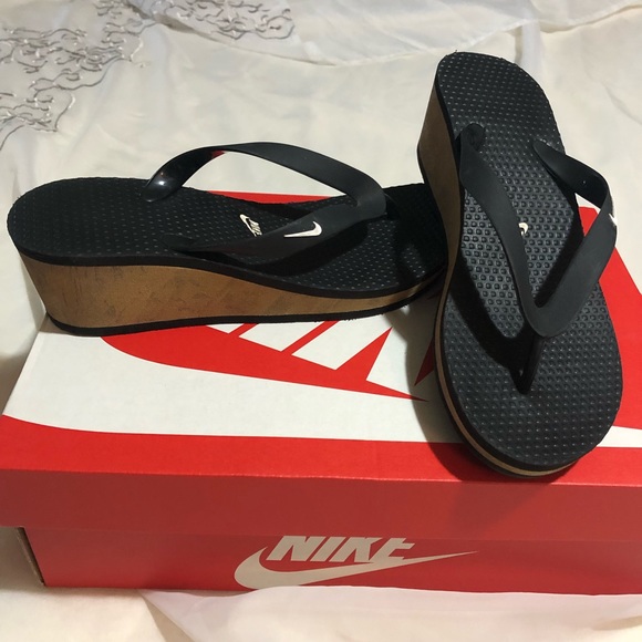 nike wedge flip flops